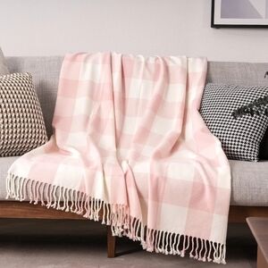 Mellowdy NWT Plaid Fringe Throw Blanket In Pink/White 50"x60"